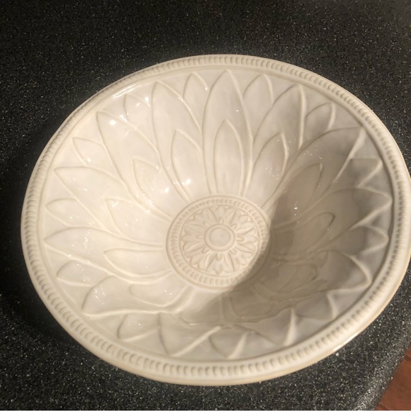 Pottery Barn Dining Pottery Barn Serving Bowl Juliette Style Poshmark